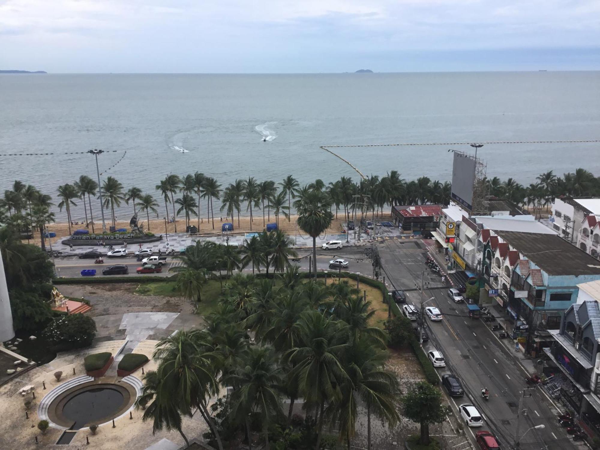 Escobar Jomtien Guest house